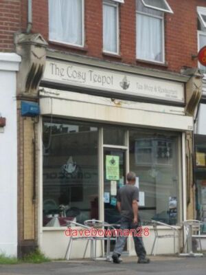 FOTO BOSCOMBE EAST: DIE GEMÜTLICHE TEEKANNE EIN SCHÖNES TEELADEN/RESTAURANT DAS UNGLÜCKLICHERWEISE