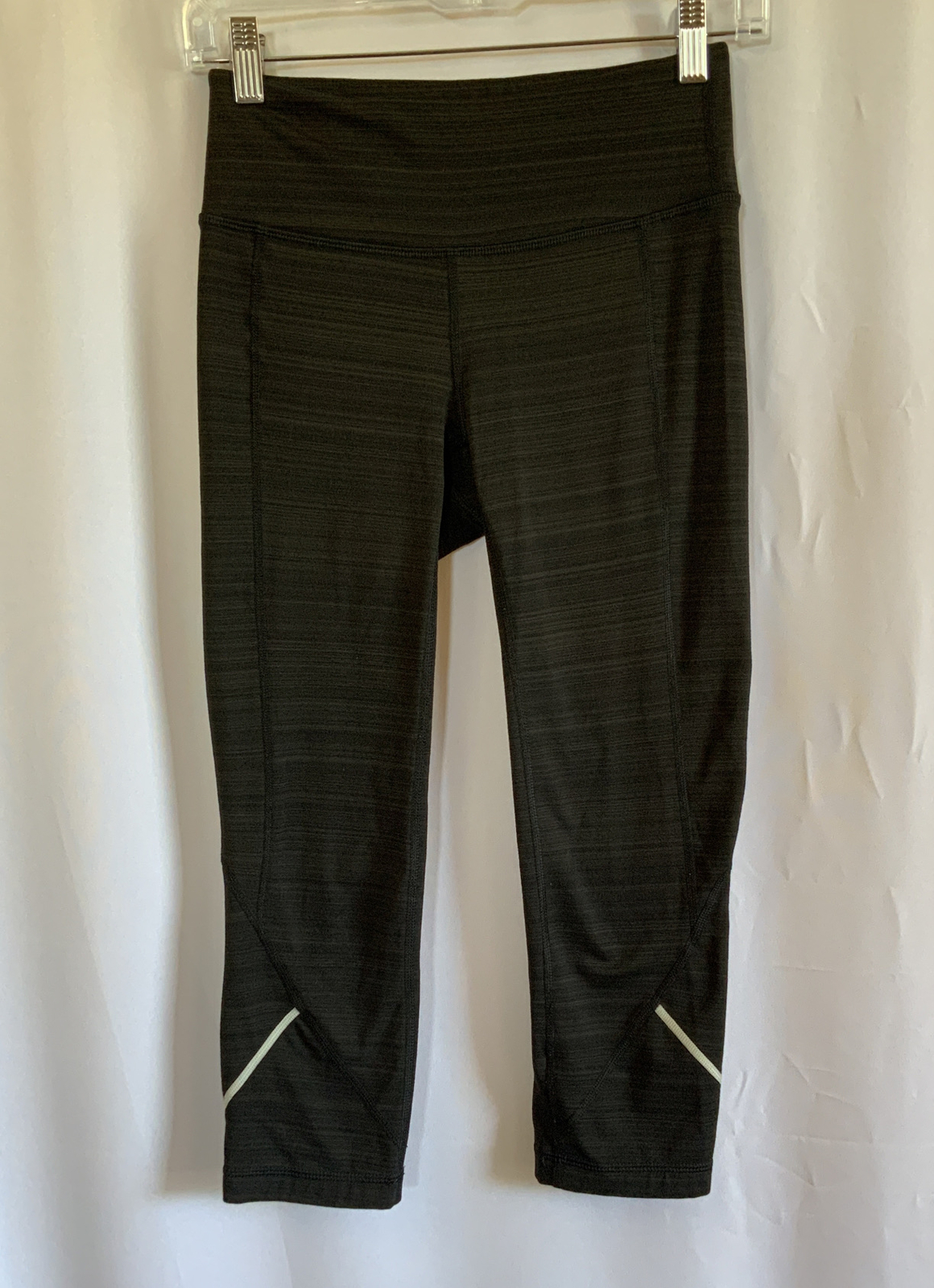 Leggings grigi Fila Sport da donna taglia XS Capri abbigliamento attivo