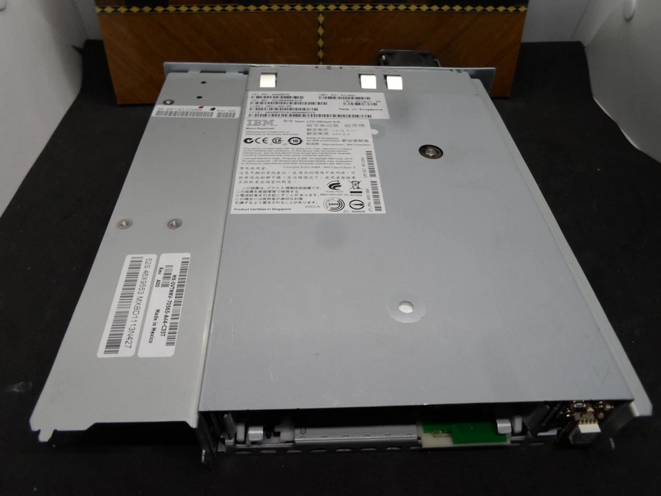DELL LTO5 Ultrium5 8Gb FC HH W/ tray TL2000 TL4000 VTNNV 0VTNNV 46X6075 35P5081 - Image 3 of 4