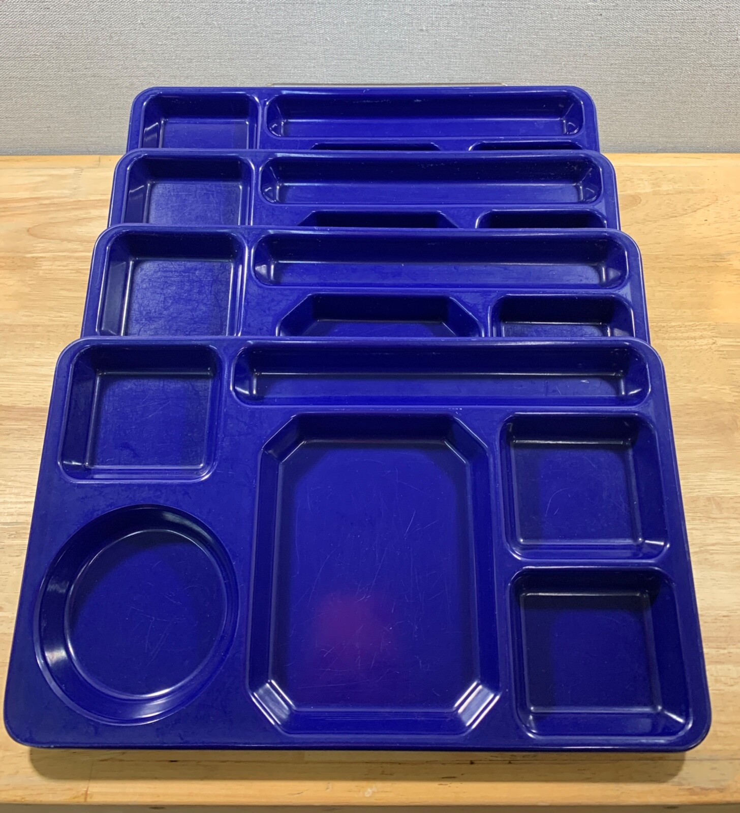 Set of 4 Cafeteria School Lunch Trays Blue Divided by Plas-tique PTP-6