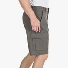 Wrangler Authentics Men  s Relaxed Fit Stretch Cargo Short 10  inseam 30X10 New