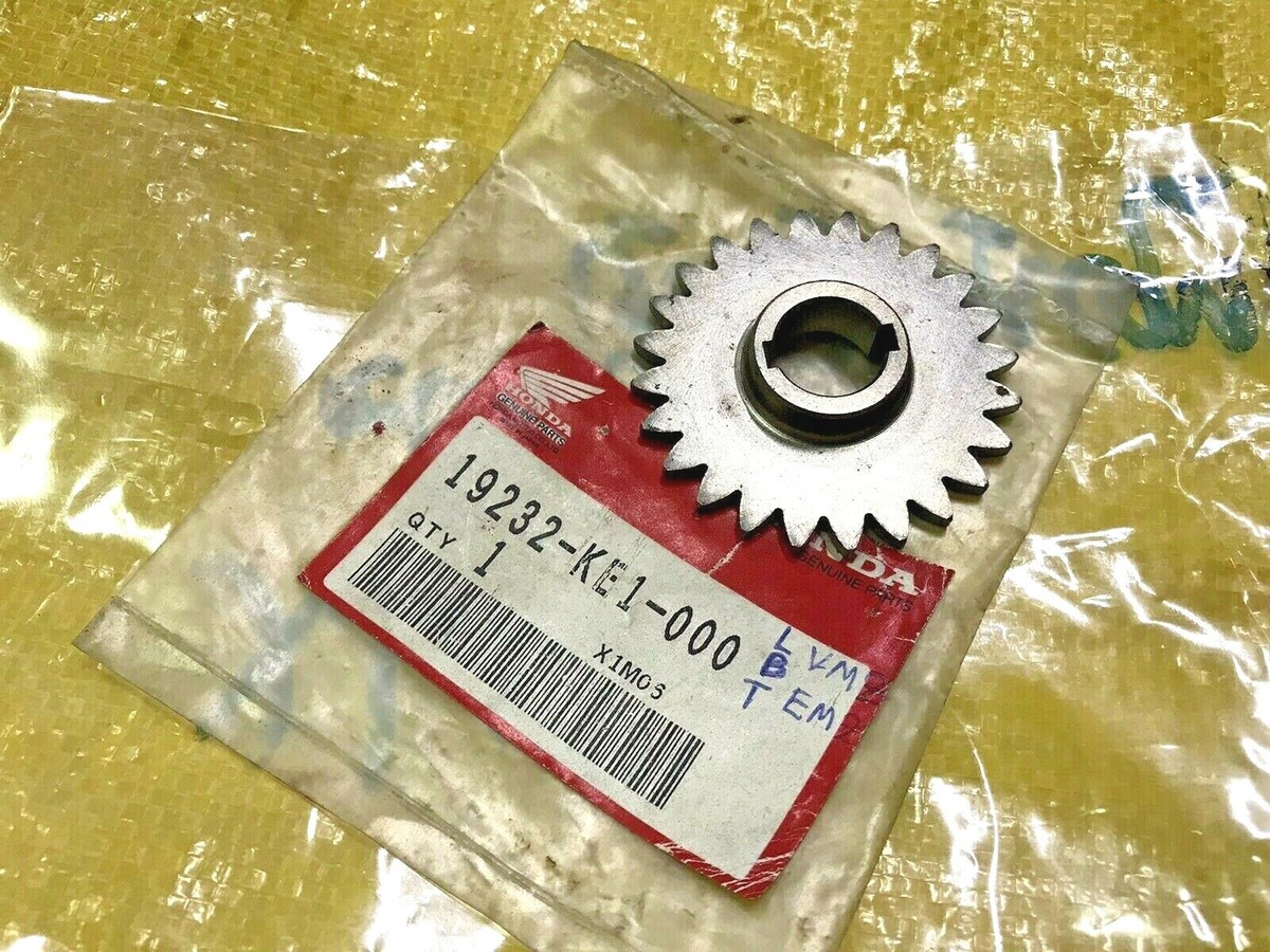 Honda MBX125F MTX125 MTX125R MTX200 Gear Water Pump Drive NOS P/N