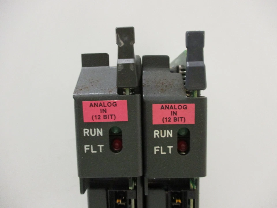 (LOTE DE 2) MÓDULO DE ENTRADA ANALÓGICA SERIE A ALEN BRADLEY 1771-IFE  Foto 2 de 4