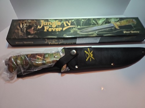 Jungle Fever Fixed Blade Knife - Picture 3 of 5
