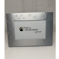 Paws  Remember Silver Brushed Metal Paw Print 4x6 Photo Frame Freestanding
