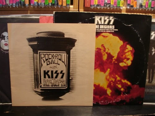 Kiss ‎– The Originals Vintage 3LP w/Booklet - 2nd Press Camels Labels NBLP 7032