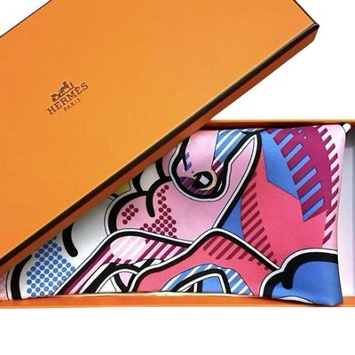 HERMES カラフルスカーフ HERMES 最新作 スカーフ ツイリー Mille et Un Lapins Souatine