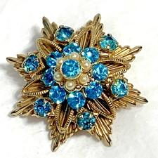 Vintage Blue Rhinestone Gold Tone Star Flower Pin Brooch Faux Seed Pearl Layer