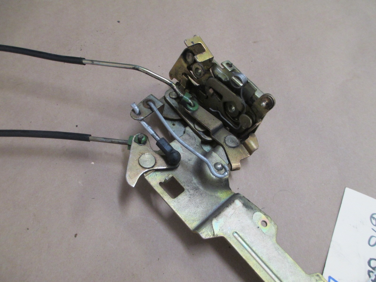 Ferrari Testarossa LH Door Lock Assy - Cables # 61508300