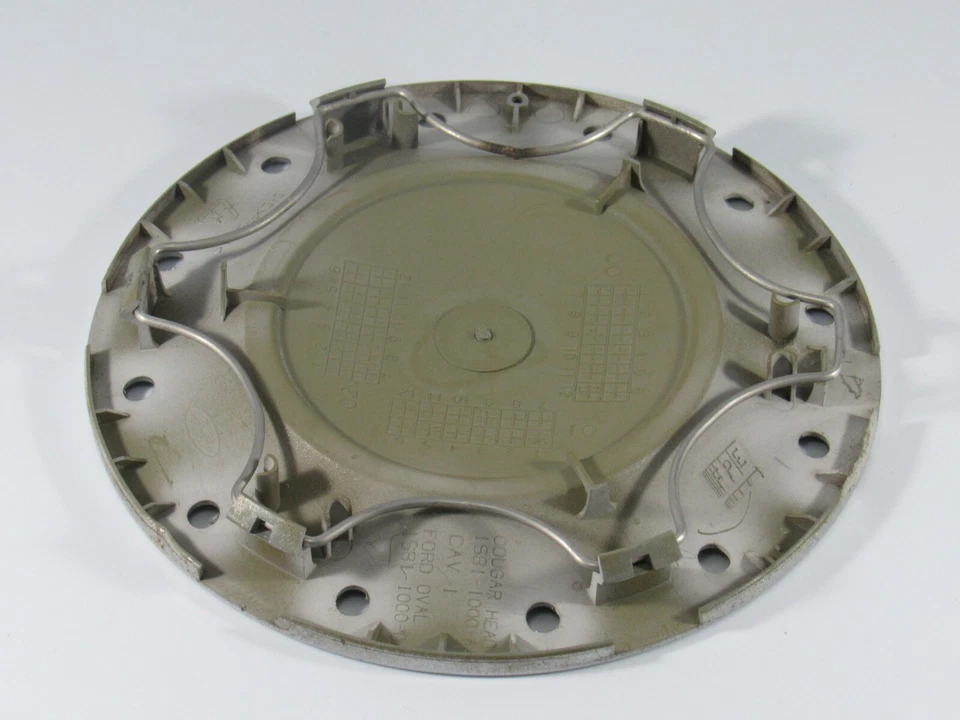 Tapa central plateada 35 aniversario Mercury Cougar 2001-2002 OEM Foto 4 de 4