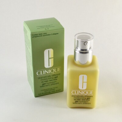 Clinique Dramatically Different Moisturizing Gel Oil-Free Oily To Oily - 125mL
