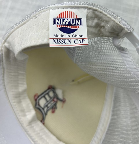 Vintage Detroit Tigers Valentine’s Day Trucker Hat/Cap with Hearts - 第 9/9 張圖片