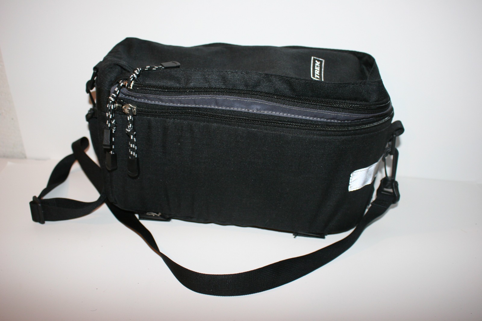 Trunk Rack Bike Bag Expandable With Shoulder Strap Black