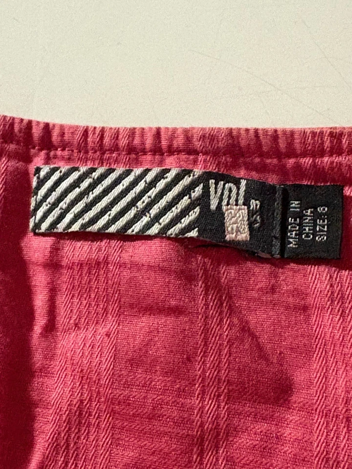 Volcom Skirt Red Size 8 (10) summer skirt hidden print on top /base,zipper #407 - Image 2 of 4