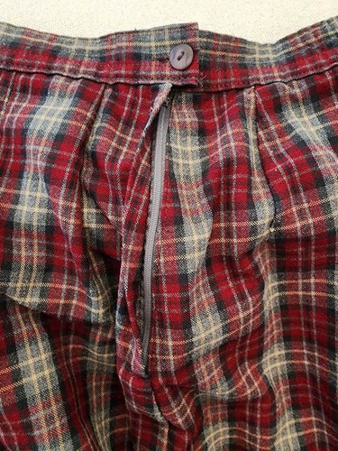 DENNIS Girl's School Uniform Plaid Skirt - 25" Waist - Picture 7 of 7