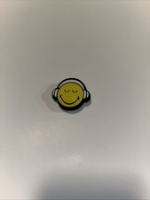 CROCS JIBBITZ Yellow Smiling Face Headphones SHOE CHARM! AUTHENTIC! 