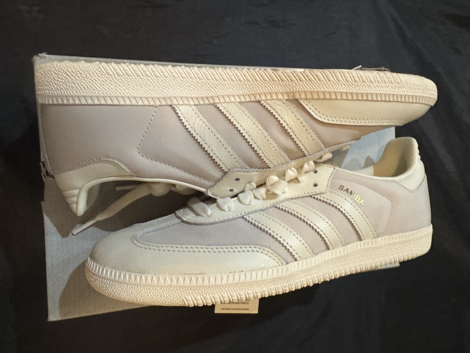 Adidas Originals Men's OFF White ALUMINA SAMBA OG SHOES JI3204 Sz 8.5 thumbnail 3