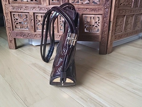 Borsa a tracolla in pelle di anguilla made in Korea bordeaux - Foto 5 di 16