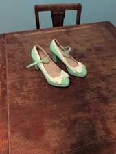 Vintage Style Mint Green Mary Jane Heels with Cream Bow  Scalloped Trim
