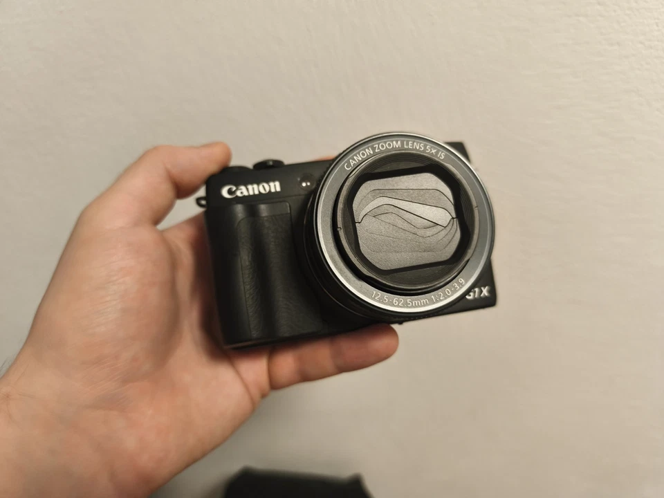 Canon PowerShot G1 X Mark II 12.8 MP Digitalkamera - Schwarz - Bild 2 von 4