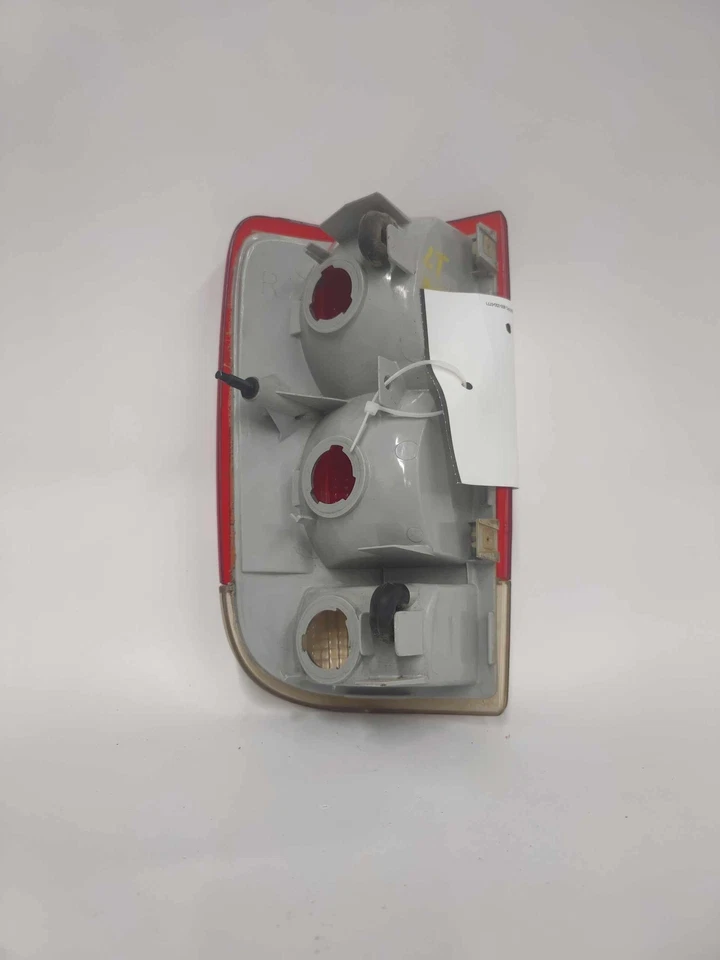 Правый задний фонарь в сборе для Chevrolet Blazer S10 1995-05 годов выпуска 16518500A - Изображение 2 из 4