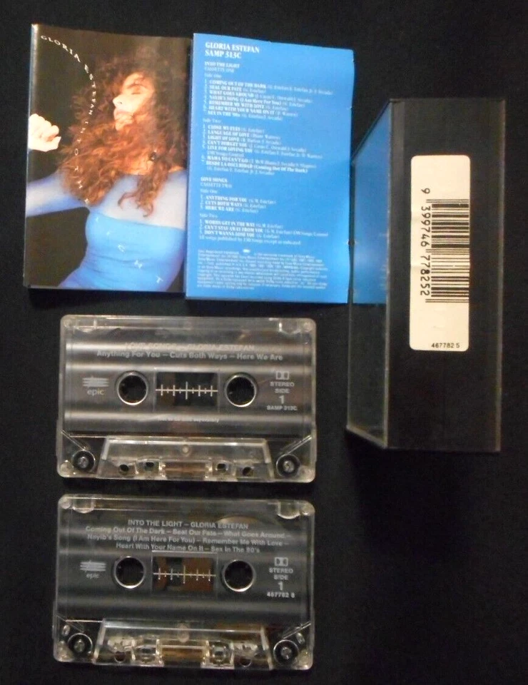 GLORIA ESTEFAN ` DOUBLE CASSETTE  Into The Light / Love Song RARE Epic AUSTRALIA - Image 3 of 4