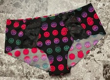NWT VICTORIA'S SECRET PINK M SANTA HAT HAPPY FACE LACE NO SHOW HIPSTER PANTIES