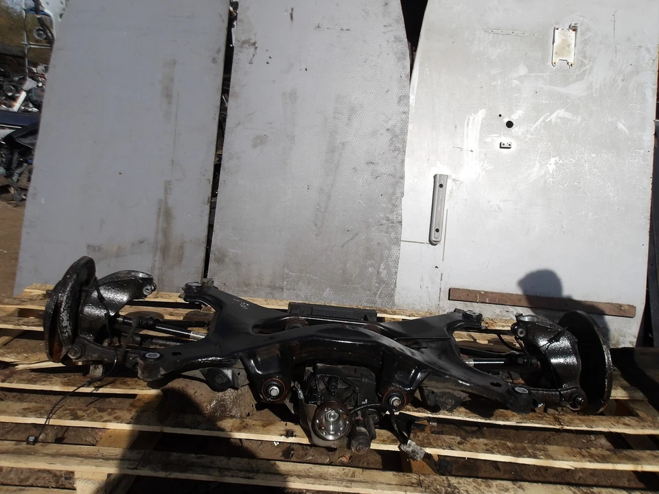 LAND ROVER RANGE EVOQUE MK1 FL L538 2013-2018 REAR AXLE COMPLETE + DIFF 40758 - Image 2 of 4