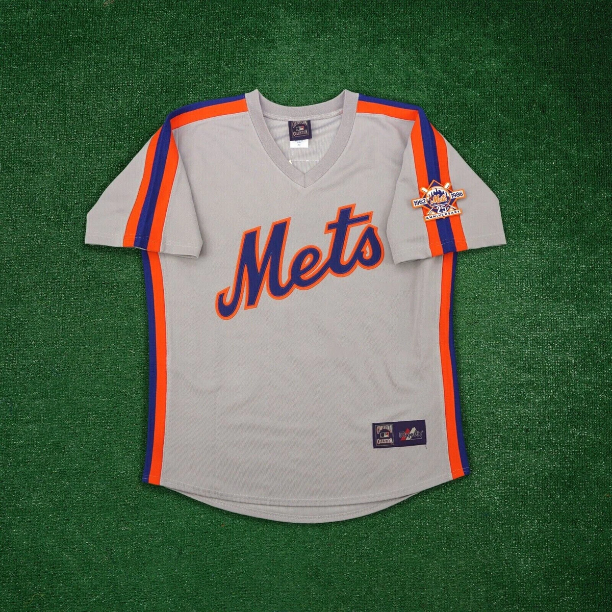 White V-Neck Men’s Mike Piazza Cooperstown Collection Mets Jersey