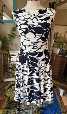 LAUREN Ralph Lauren Deep Navy White Floral Ruched Fit Flare Dress 4