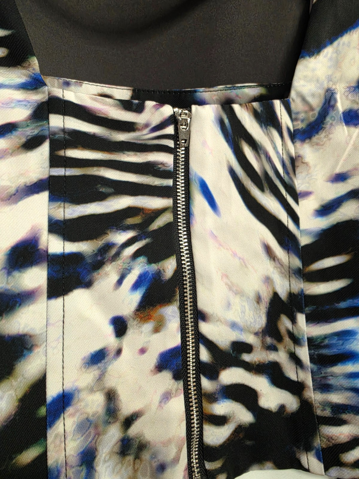 Kookai Harley Crop Top | BNWT  | AU 8 | Animal Print | RRP $110 image 4