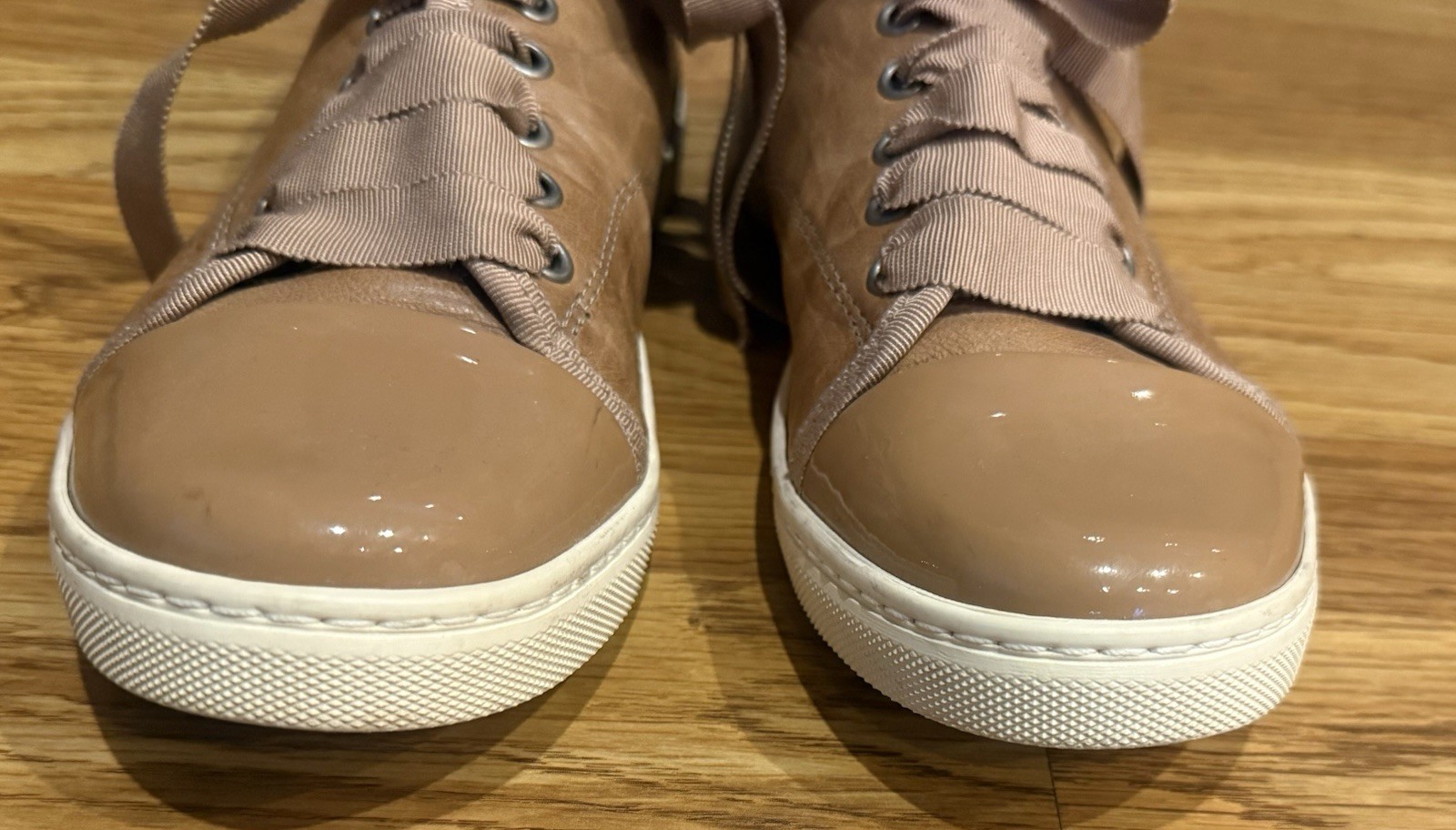 LANVIN Women’s Tan Leather With Patent Leather Cap Toe Sneakers Size 37/7