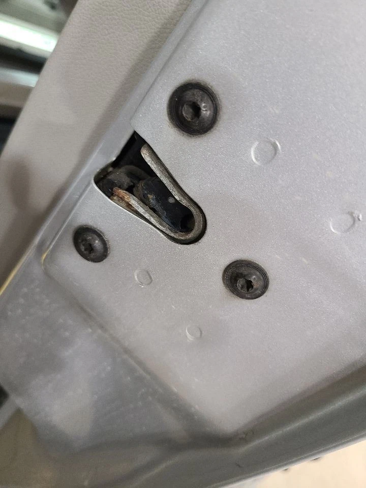 2011 2012 2013 2014 GMC SIERRA 2500 PICKUP Passenger Front Door - Image 4 of 4