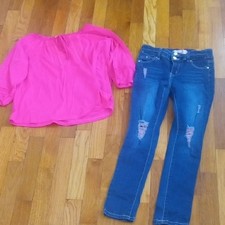 girl 12 distressed skinny jeans with pink accent, and bright pink top