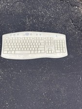 Logitech Wired Multimedia Keyboard USB Vintag...