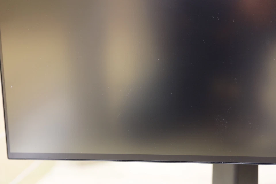 LG UltraGear 27 " Gaming Monitor (27GN950) | 1ms, 144hz, 4k UHD | Retail $799.99 - Image 2 of 4