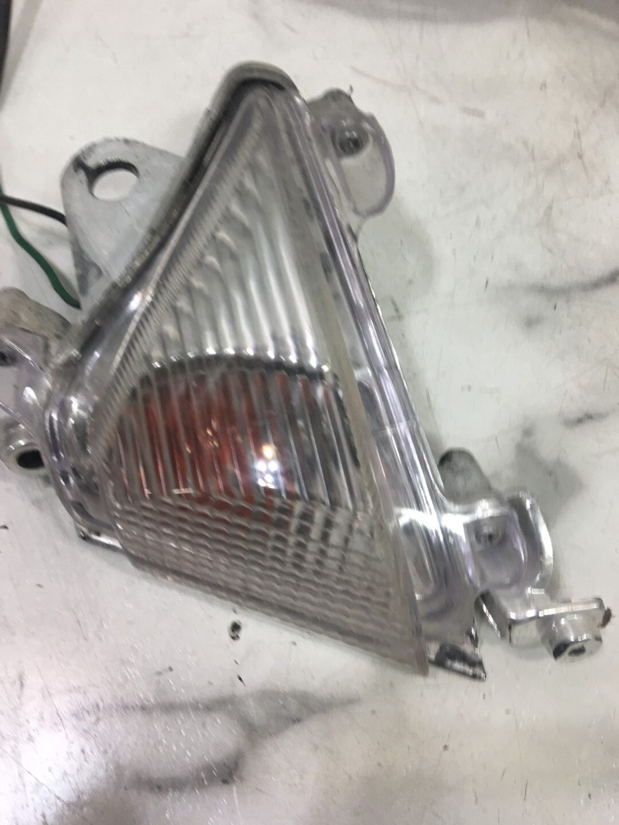 05 Kawasaki ZX 10 1000 ZX10 R Ninja front right turn signal