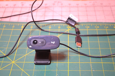 Logitech Logi C270HD Webcam 720p V-U0018 Built In Mic USB Computer Camera