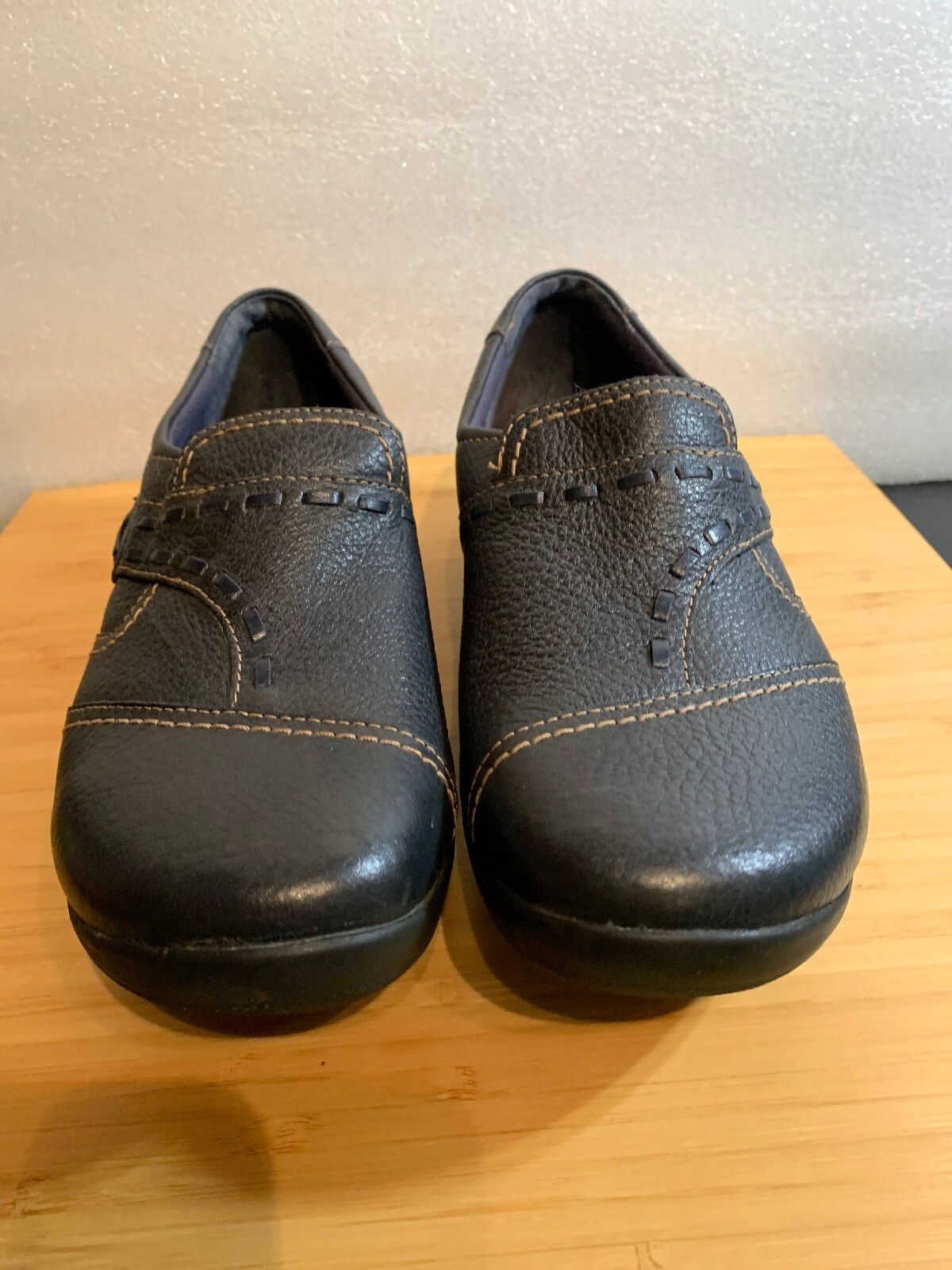 clarks women's in motion kick walking shoes