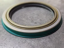 Oil Bath Wheel Seal AxleTech Meritor A-1205-T-774 370120A 55175 55177 392-9053