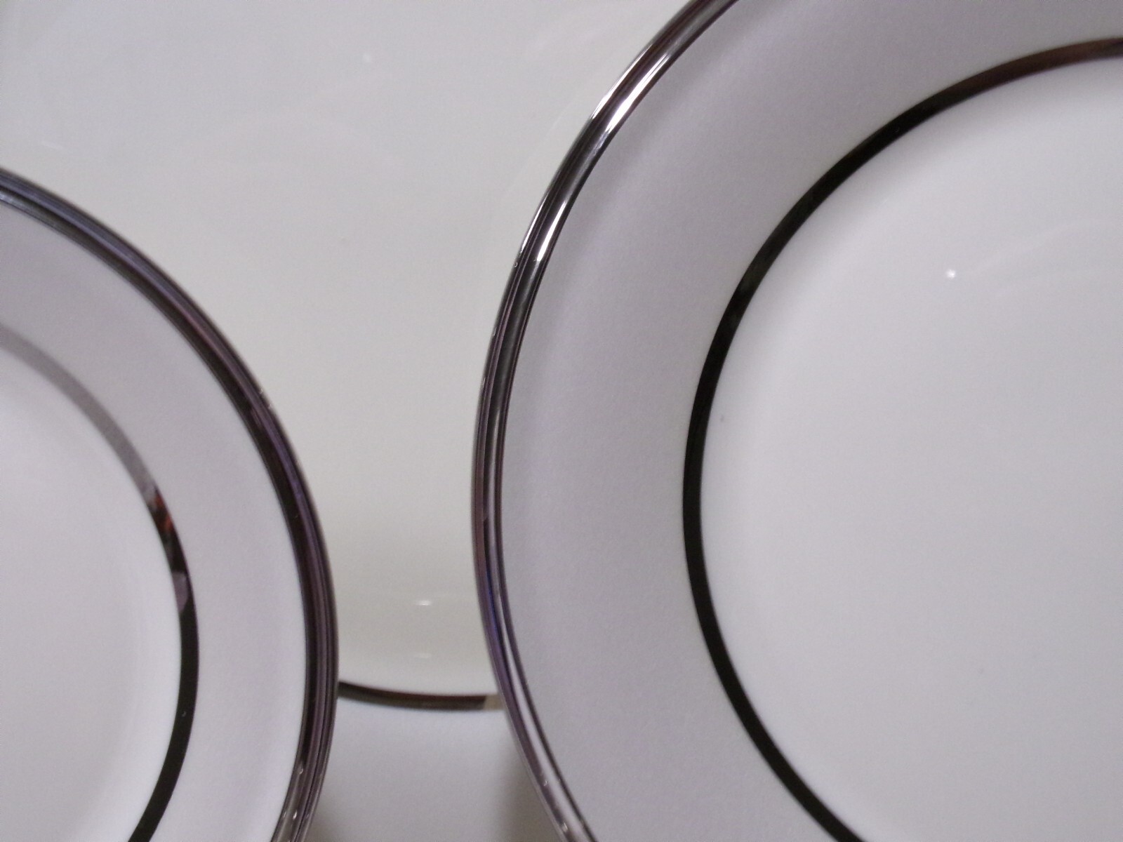 LENOX IVORY FROST COMPLETE PLACE SETTING NEW