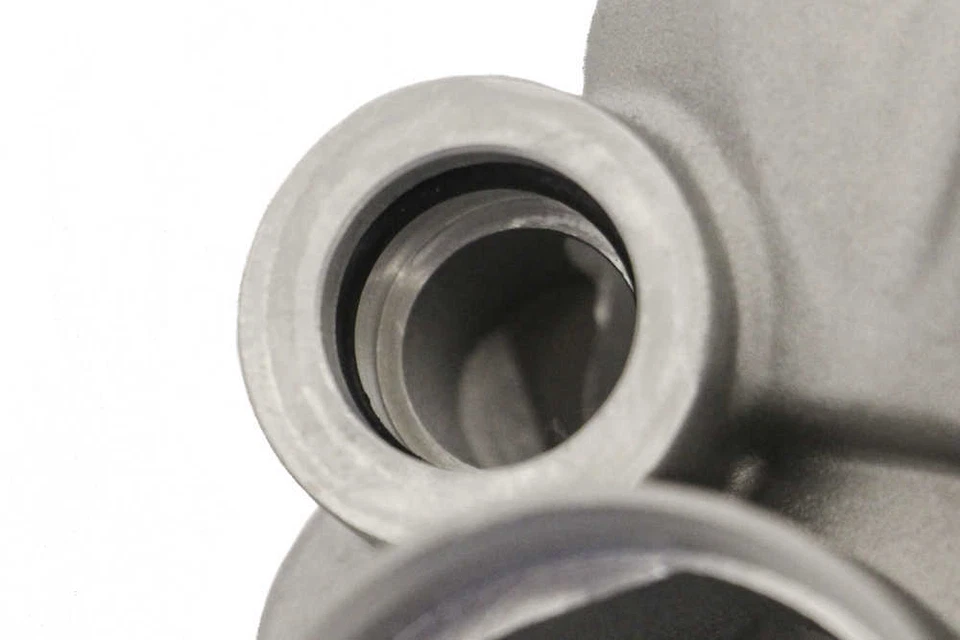 Bomba de água do motor compatível com 2006-2010 BMW 550i, 650i X5 750i, 750Li CRP/REIN - Imagem 4 de 4