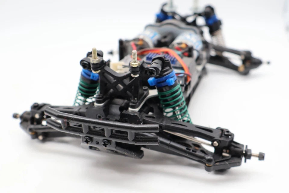 Team Losi Mini LST Chassis mit Technik - Bild 4 von 4