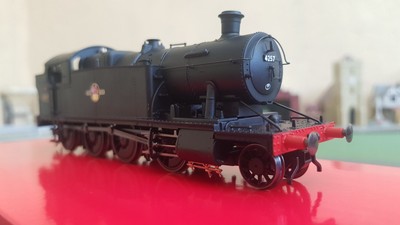 Hornby R3223 BR Class 42xx 2-8-0T Lok, 4257, schwarz, DCC ready, boxed