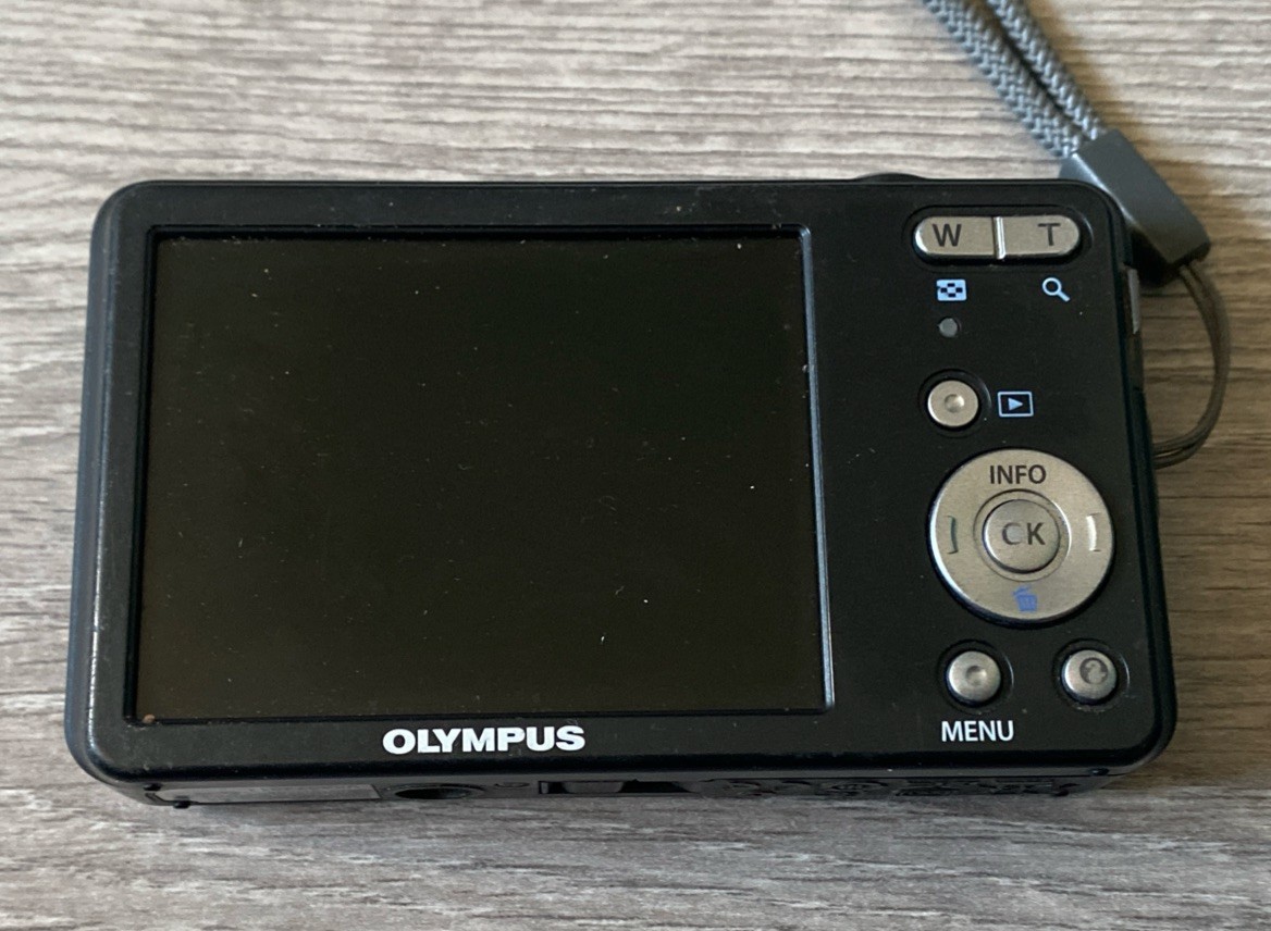 Olympus D D-700 12.0MP Digital Camera - Black for sale online | eBay