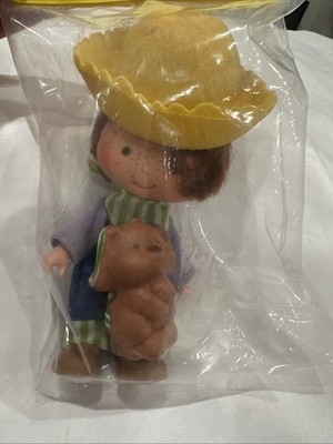 Vintage Strawberry Shortcake Huckleberry Pie Doll w/ Pupcake Pet - Hat Attached