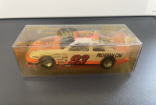 Racing Champions Atlanta motor speedway Hooters 500 1:64