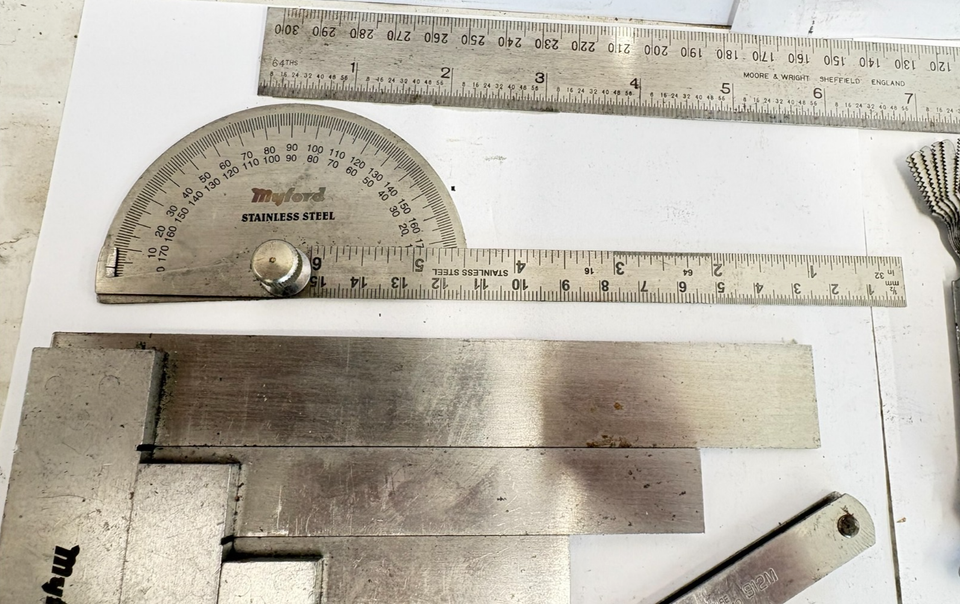 USED MEASURING TOOLS PROTRACTORS SQUARES THREAD GAUGES RULERS MOORE AND ...