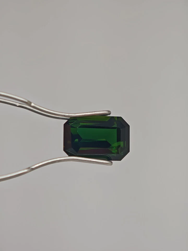 Chrome Turmalin 2.07 ct VS – Octagon Grün Edelstein – Unbehandelt Tansania - Bild 2 von 4