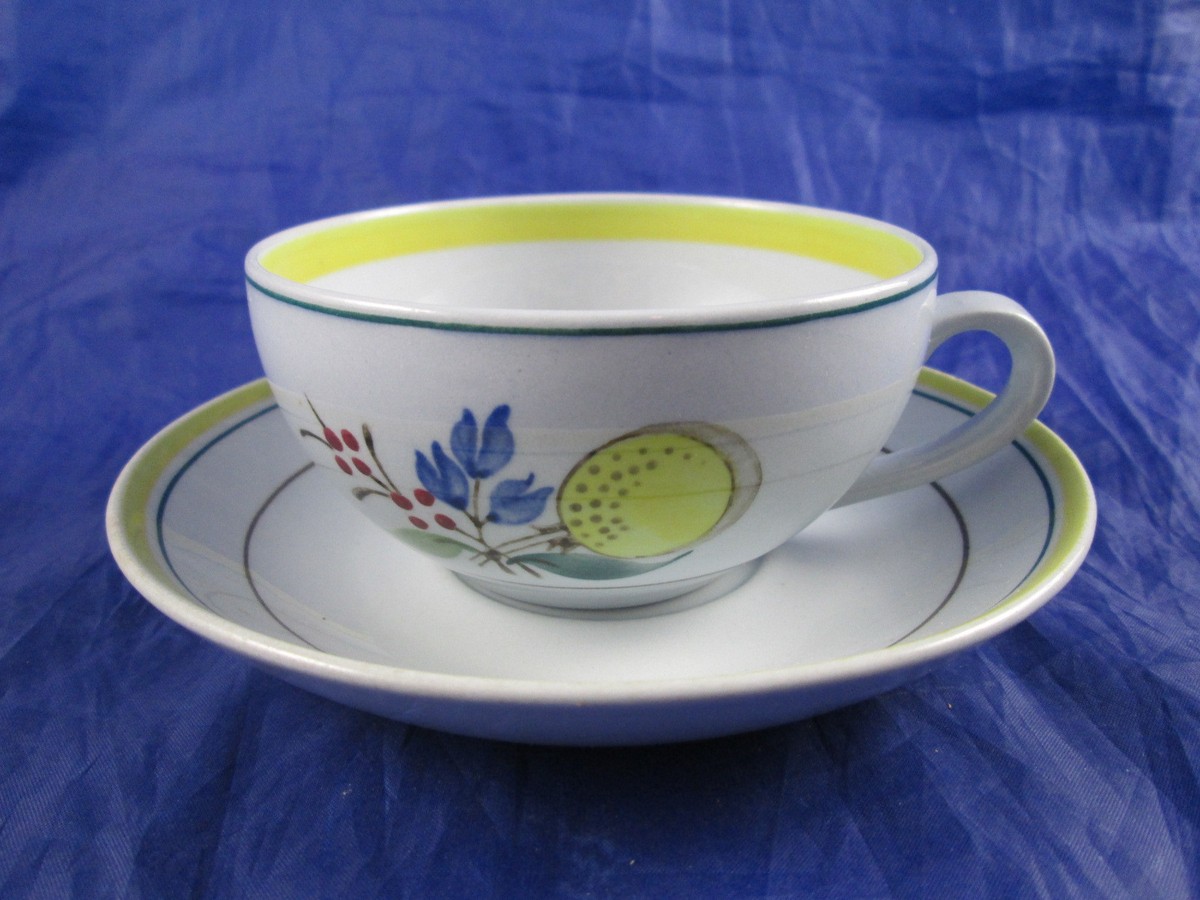 ARABIA  FINLANDカップ&ソーサー Vintage Arabia Finland Windflower Tea Cup and Saucer Plate